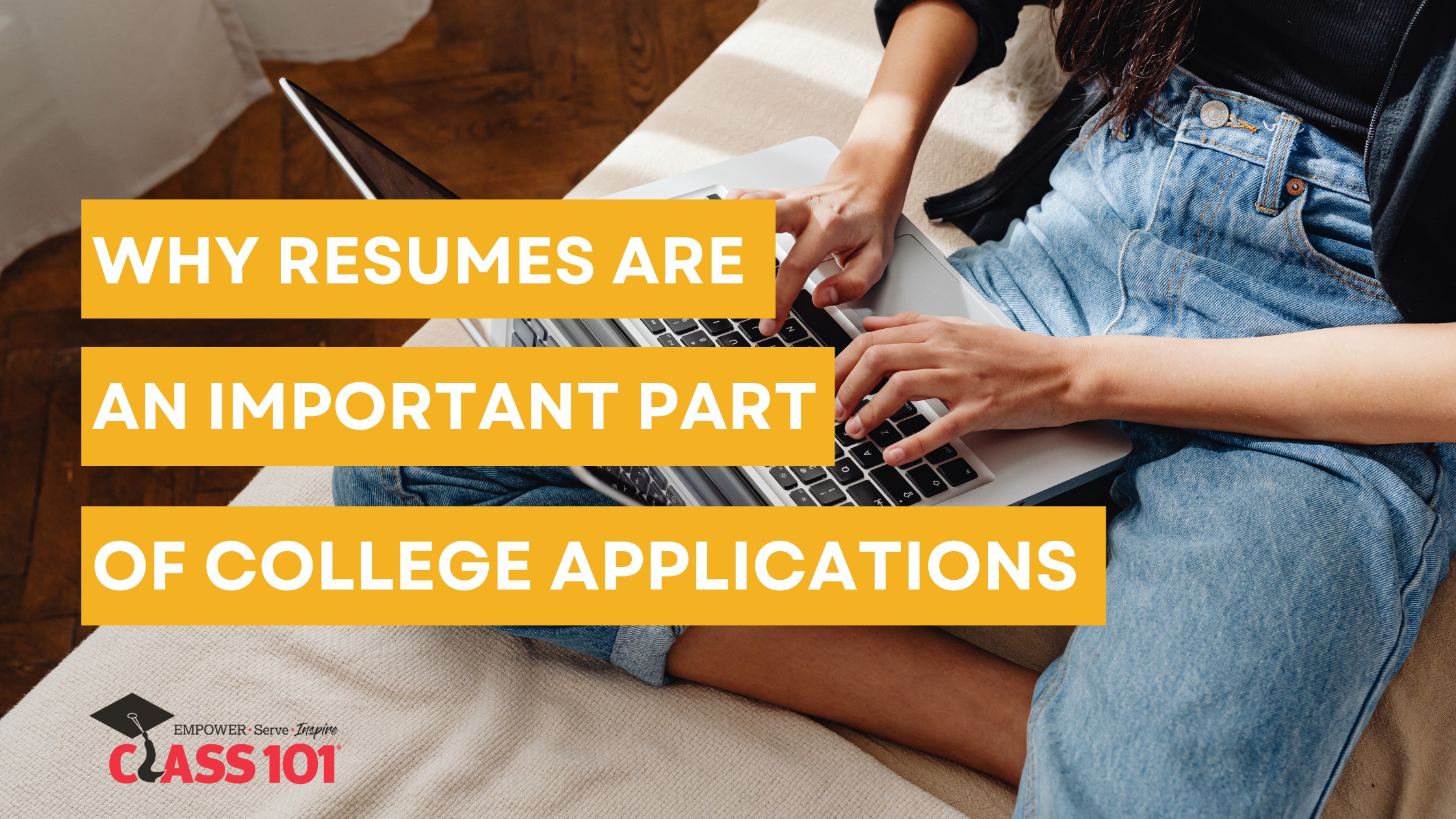 <strong></noscript>Three Reasons To Start Your College Resume… Now!</strong>